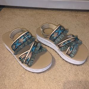 Teva Ceres Flatform Sandals Womens 9 Tan Blue Fringe Boho Platforms